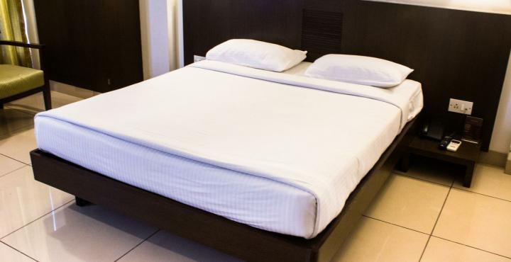 Shantai Hotel Pune Dış mekan fotoğraf
