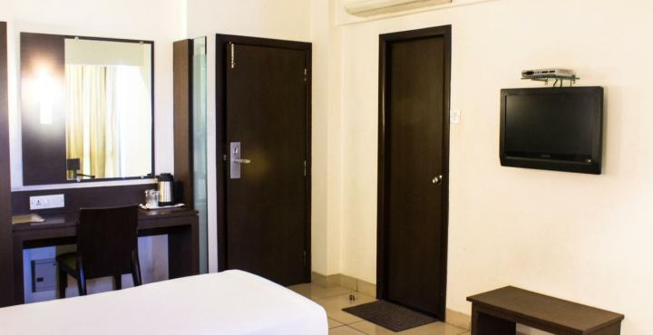 Shantai Hotel Pune Dış mekan fotoğraf