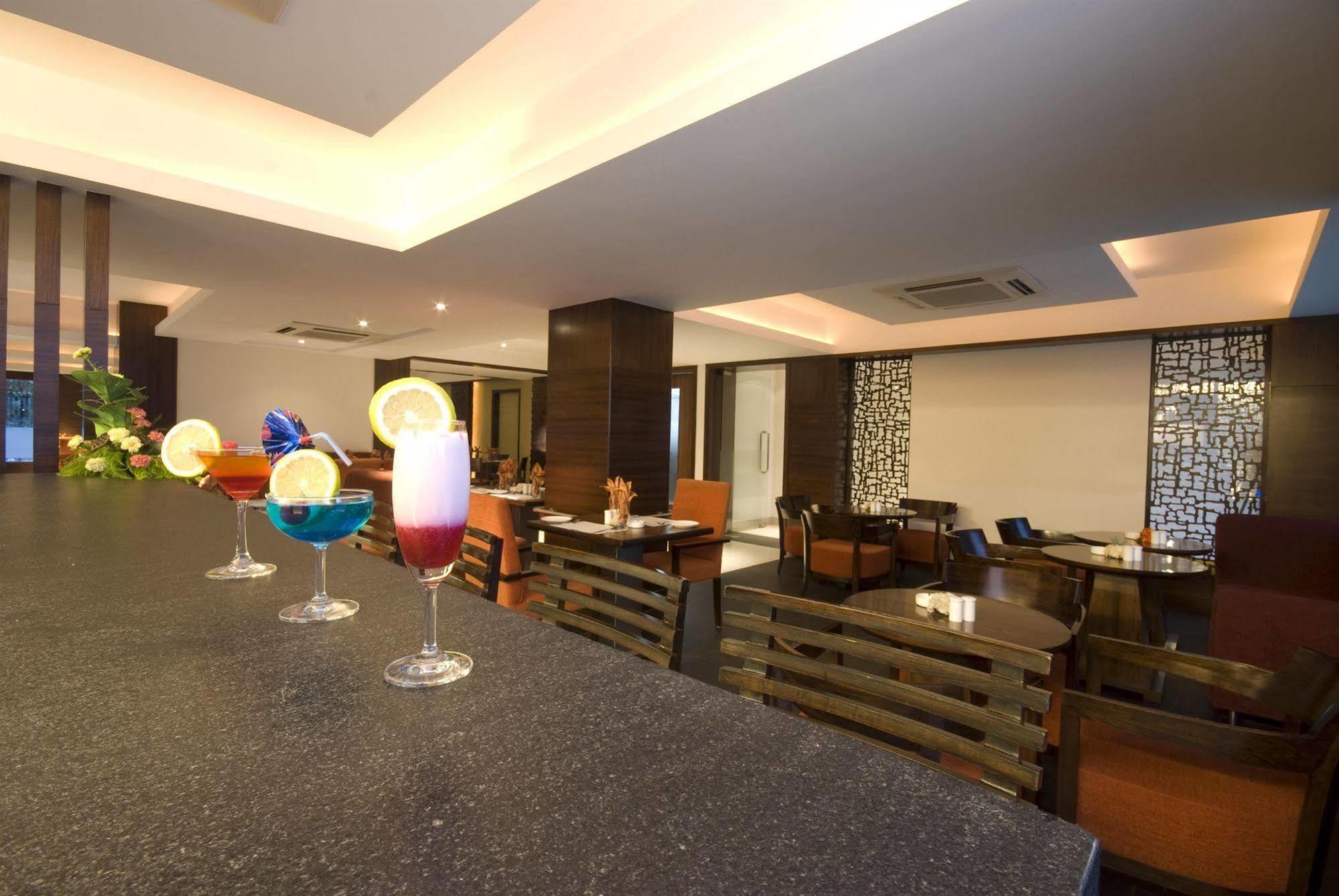 Shantai Hotel Pune Dış mekan fotoğraf